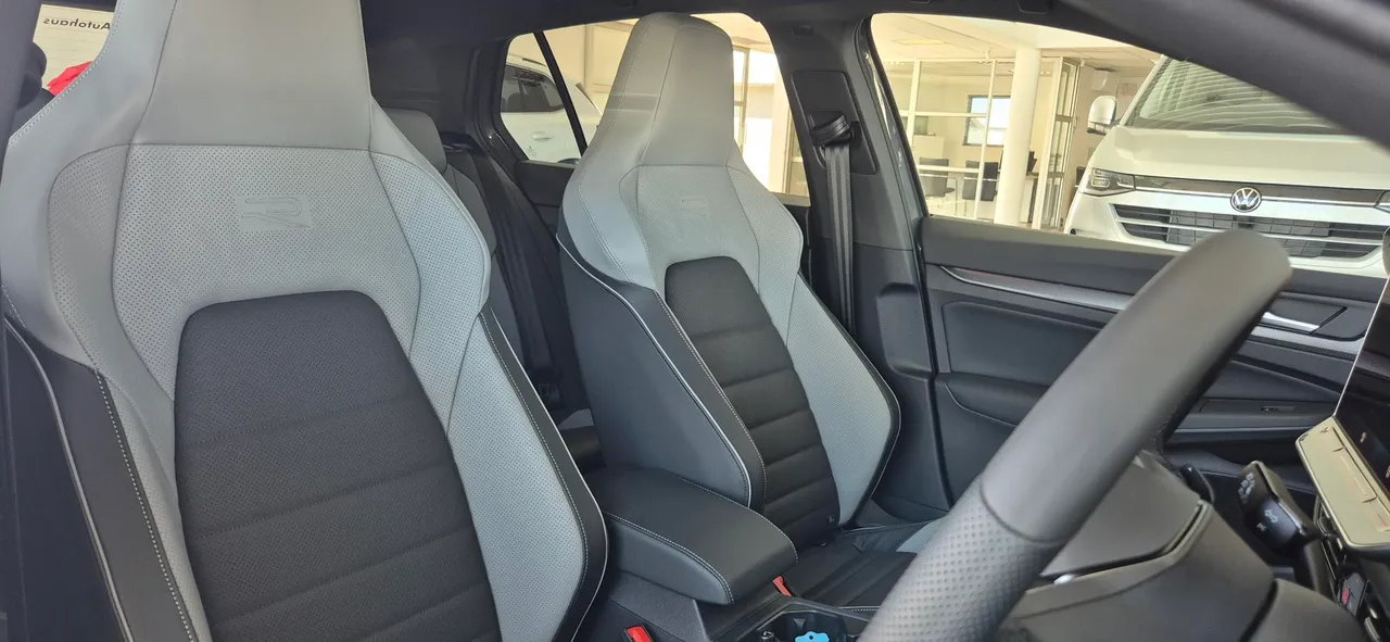 Golf RLine Plus 1.4 TSI 110 kW 8speed Tiptronic — photo 5