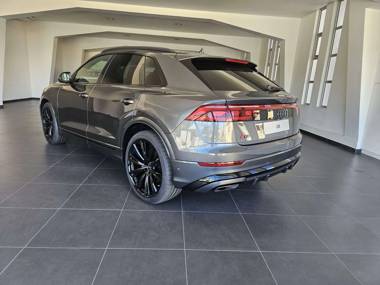 Demo AUDI Q8 55 TFSI TIPTRONIC BLACK EDITION — photo 3