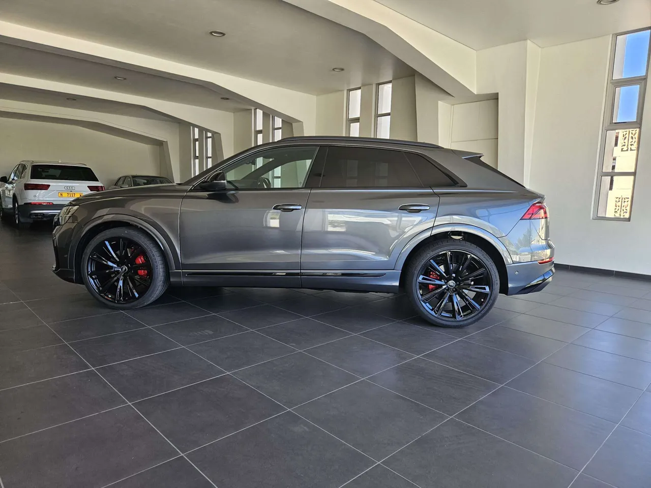 Demo AUDI Q8 55 TFSI TIPTRONIC BLACK EDITION — photo 4