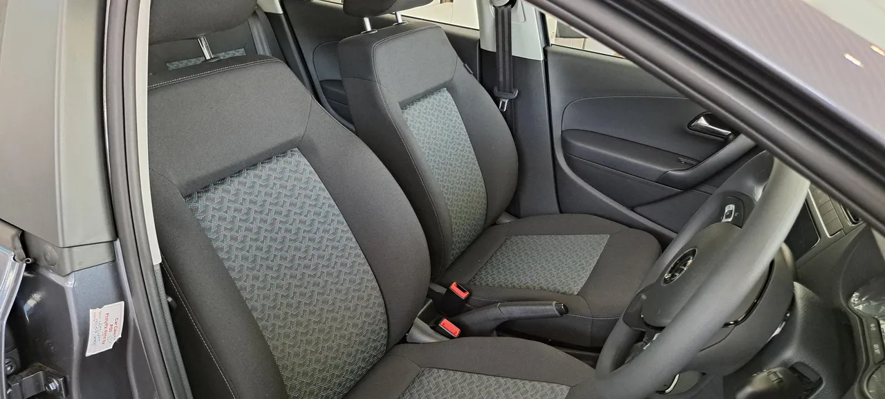 Polo Vivo 1.4 LIFE — photo 4