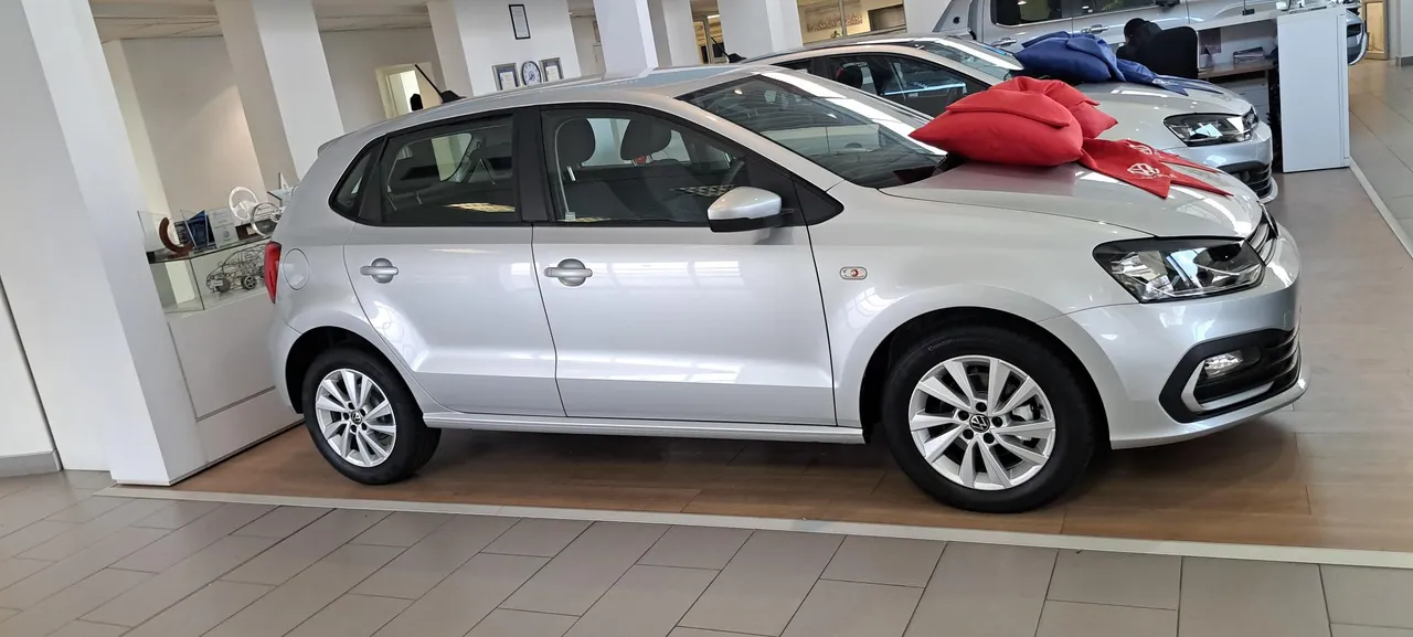 Polo Vivo 1.4 Life — photo 2