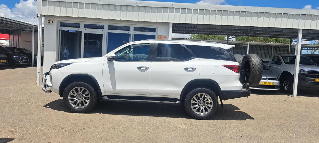 Toyota Fortuner 2.8 GD-6 — photo 6