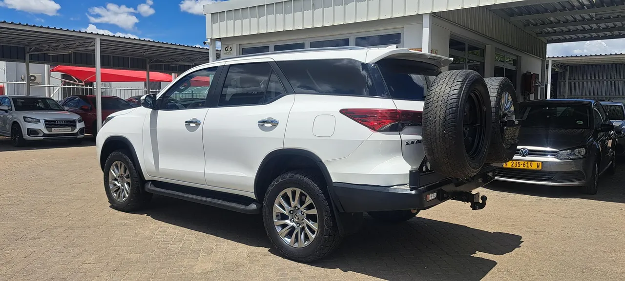 Toyota Fortuner 2.8 GD-6 — photo 5