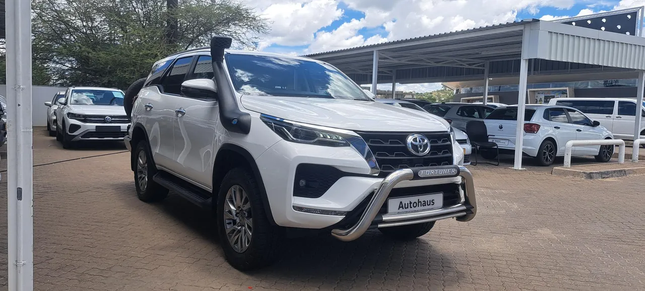 Toyota Fortuner 2.8 GD-6 — photo 2