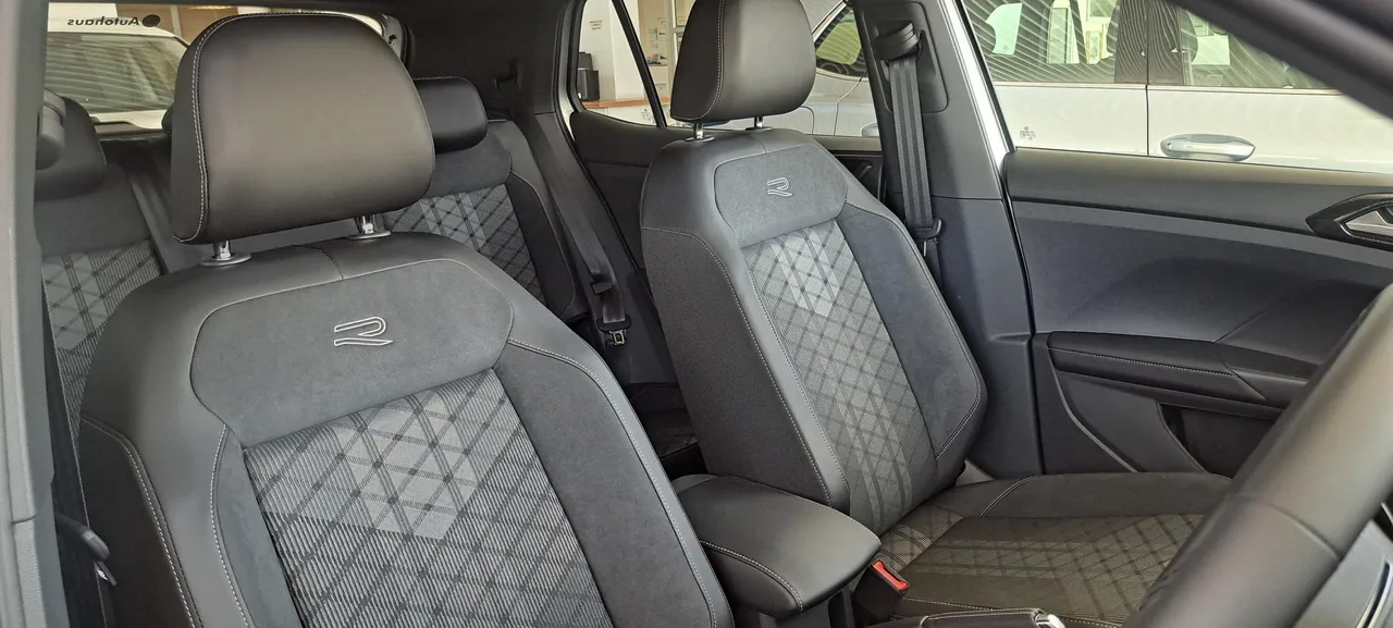 T-Cross 1.0 TSI RLINE DSG — photo 5