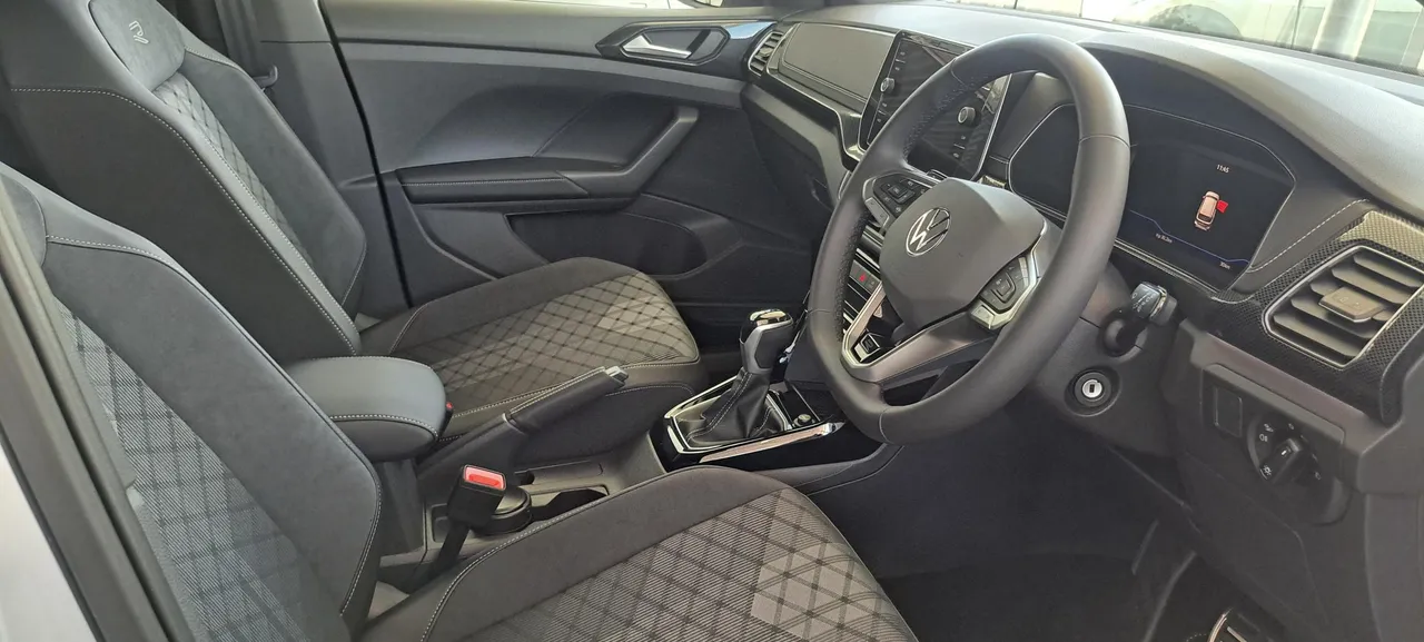 T-Cross 1.0 TSI RLINE DSG — photo 4