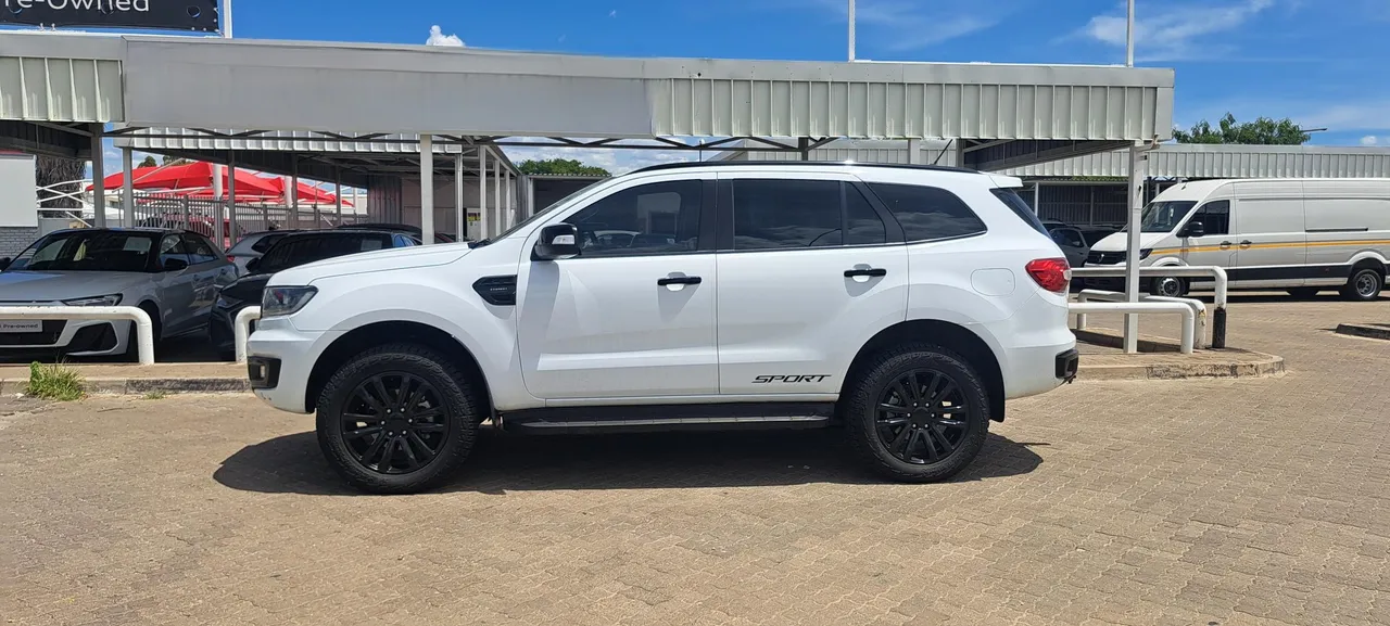 FORD EVEREST 2.0D XLT 4X4 — photo 3