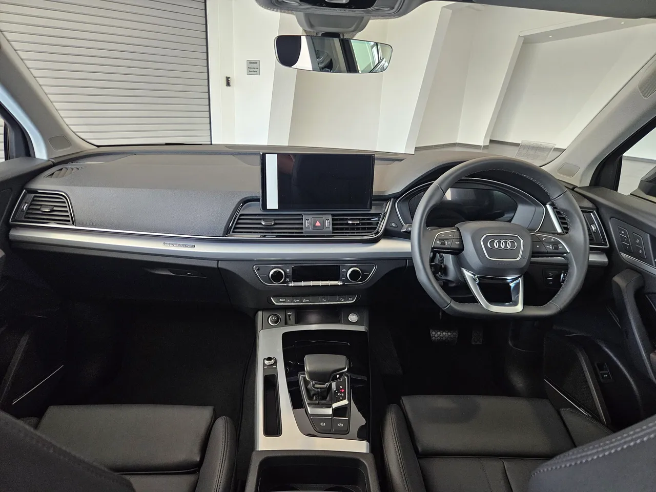 Audi Q5 Sportback 45 TFSI Black Edition — photo 3