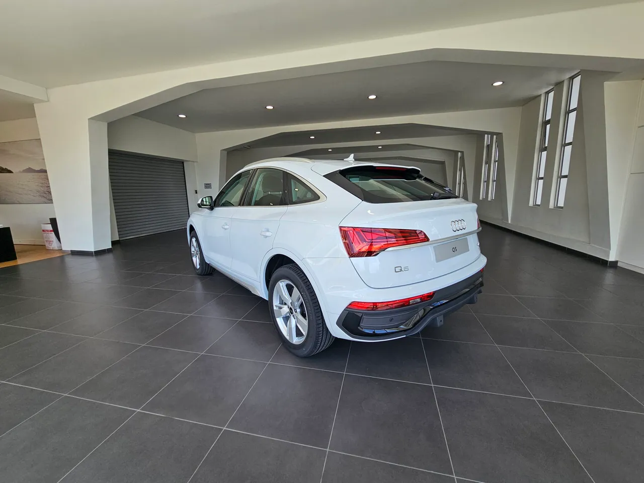 Audi Q5 Sportback 40 TDI — photo 7