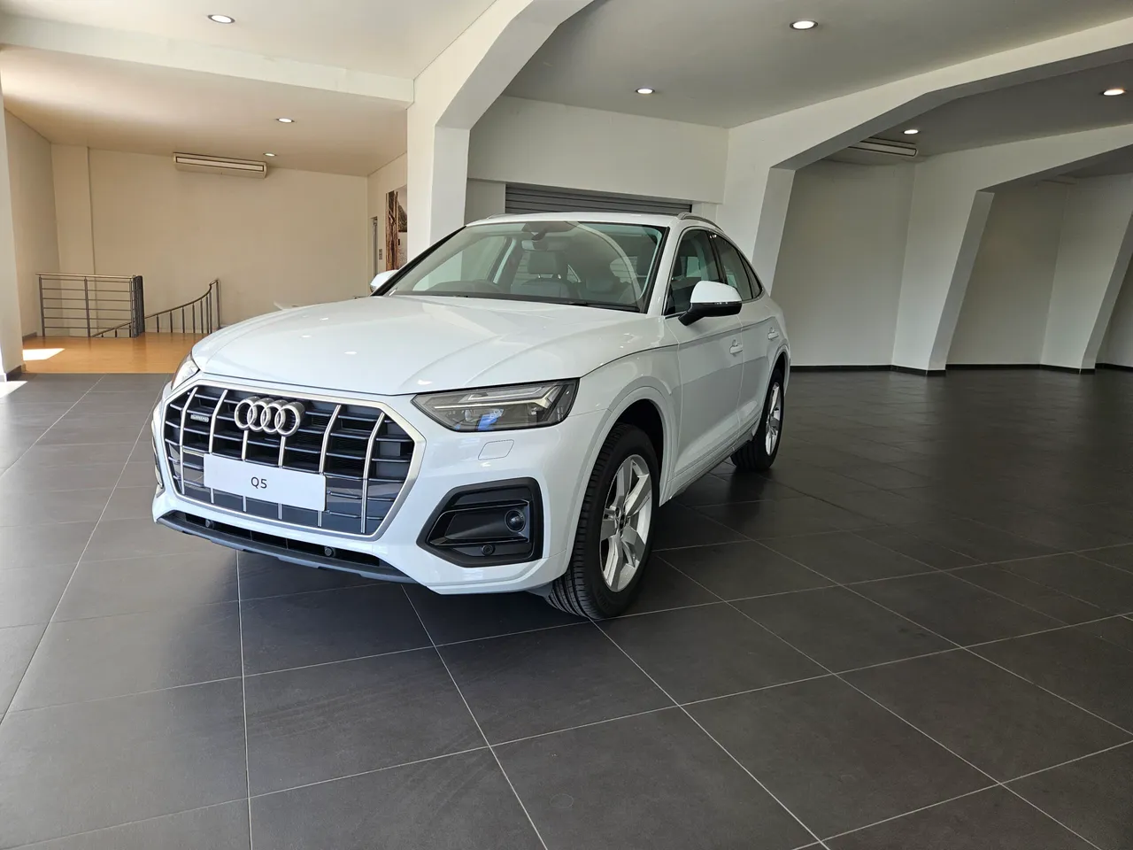 Audi Q5 Sportback 40 TDI — photo 5