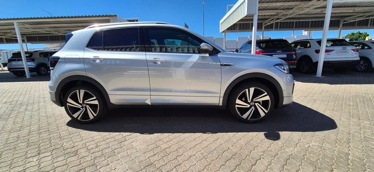 T-CROSS 1.5 TSI R-LINE — photo 9