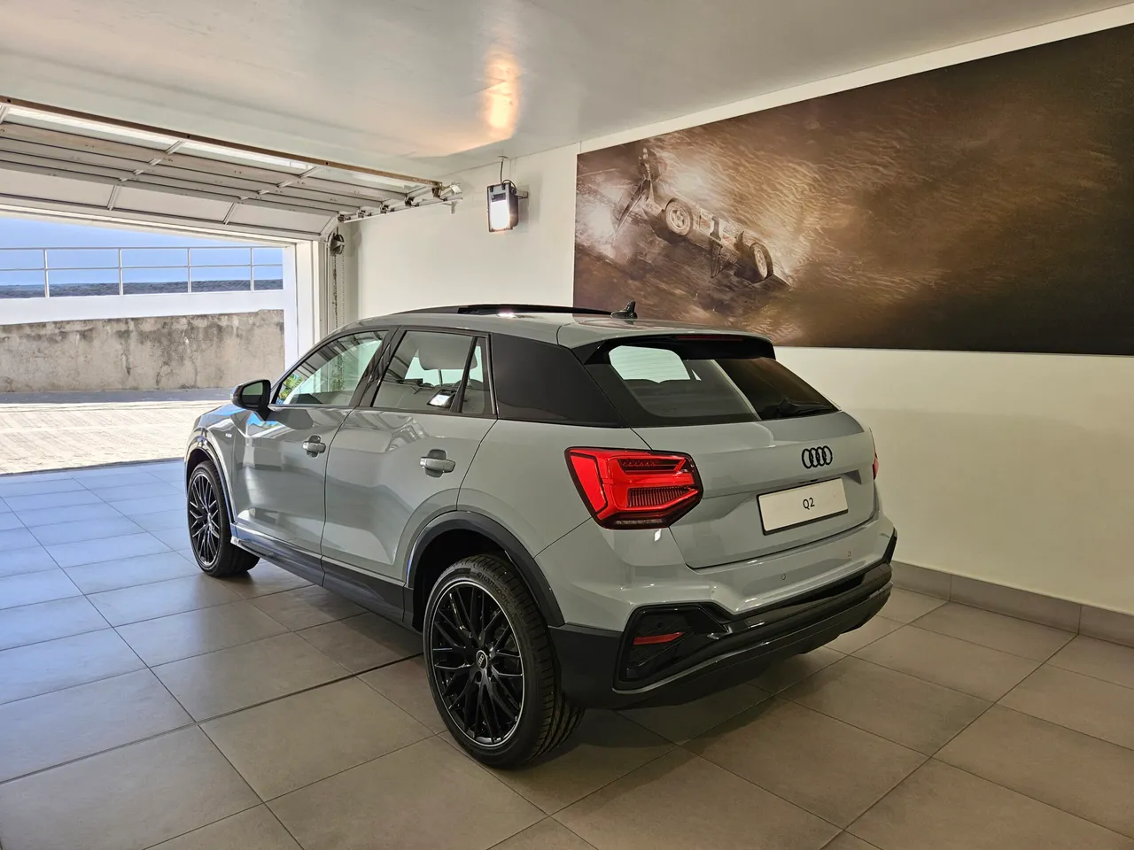 Audi Q2 35 TFSI Tiptronic Black Edition — photo 3