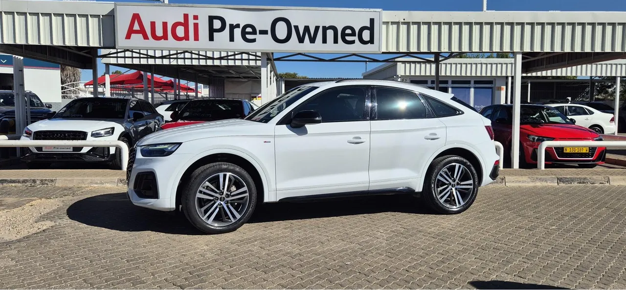 Audi Q5 Sportback 40 TDI Black Edition — photo 2