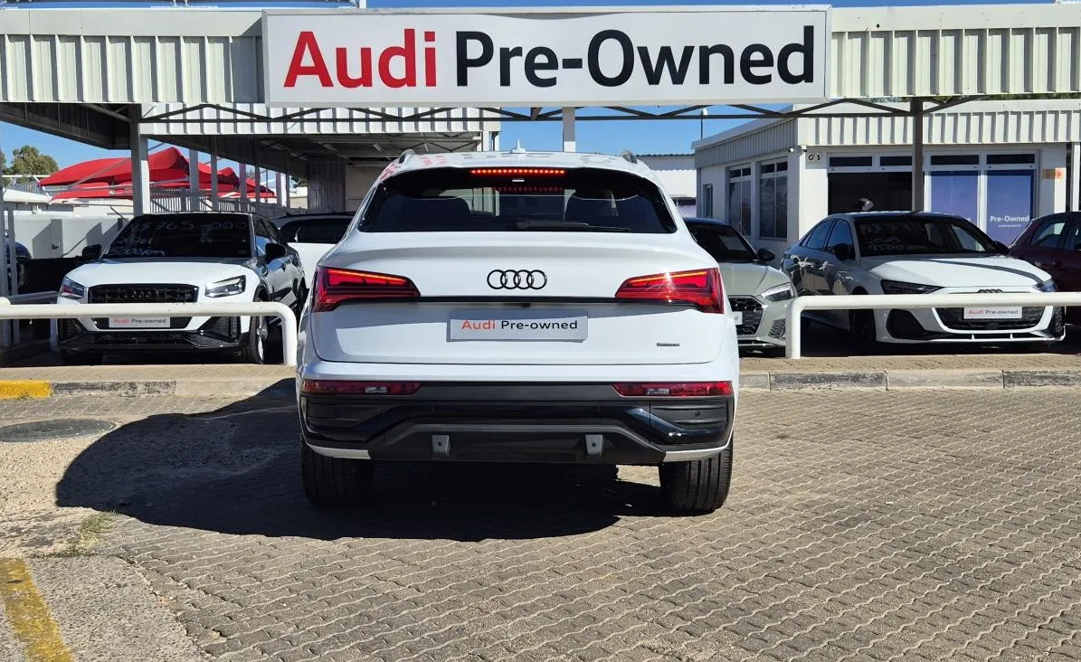 Audi Q5 Sportback 40 TDI Black Edition — photo 3