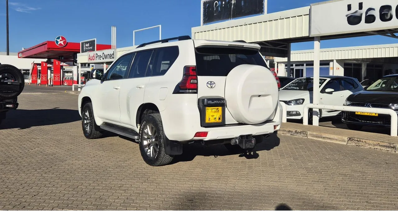 Toyota Prado 3.0 — photo 3