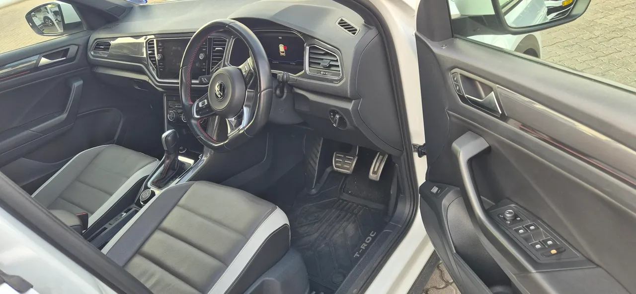 T-Roc 2.0 TSI 4Motion RLINE — photo 2