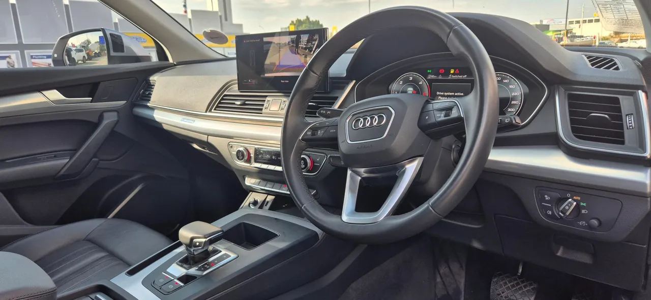 AUDI Q5 SPORTBACK 40 TDI 140KW — photo 3