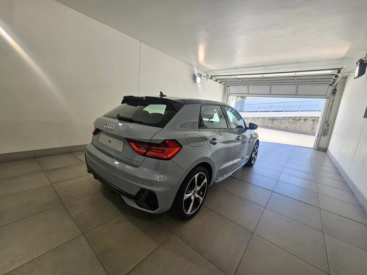 AUDI A1 SPORTBACK 30 TFSI STRONIC SLINE — photo 8