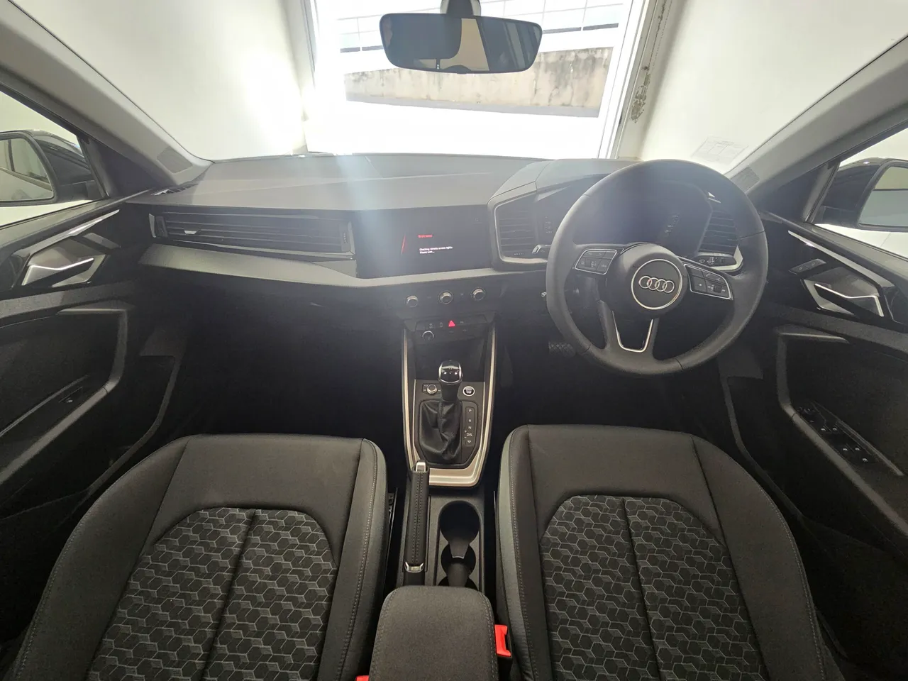 AUDI A1 SPORTBACK 30 TFSI STRONIC SLINE — photo 5