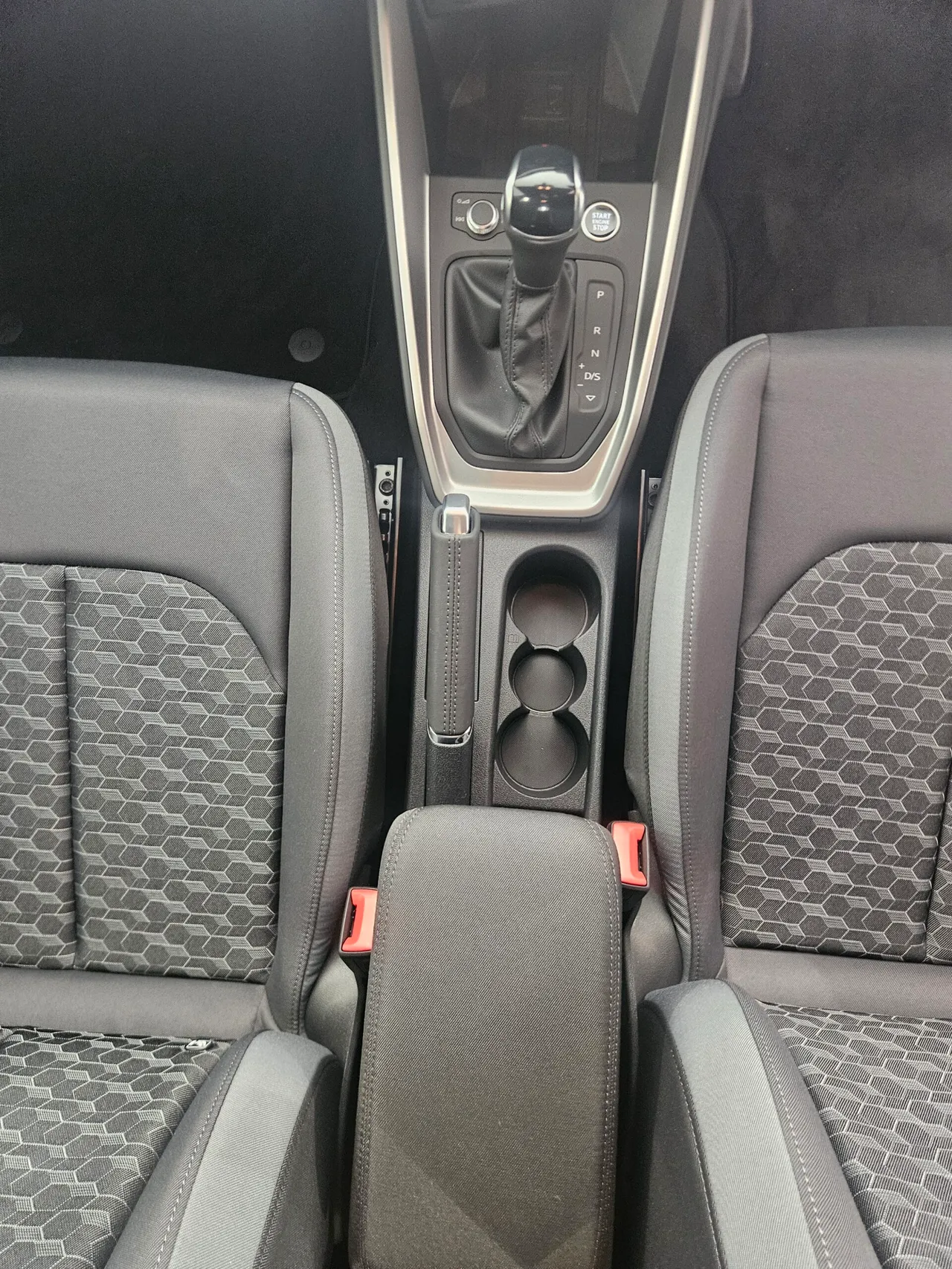 AUDI A1 SPORTBACK 30 TFSI STRONIC SLINE — photo 4