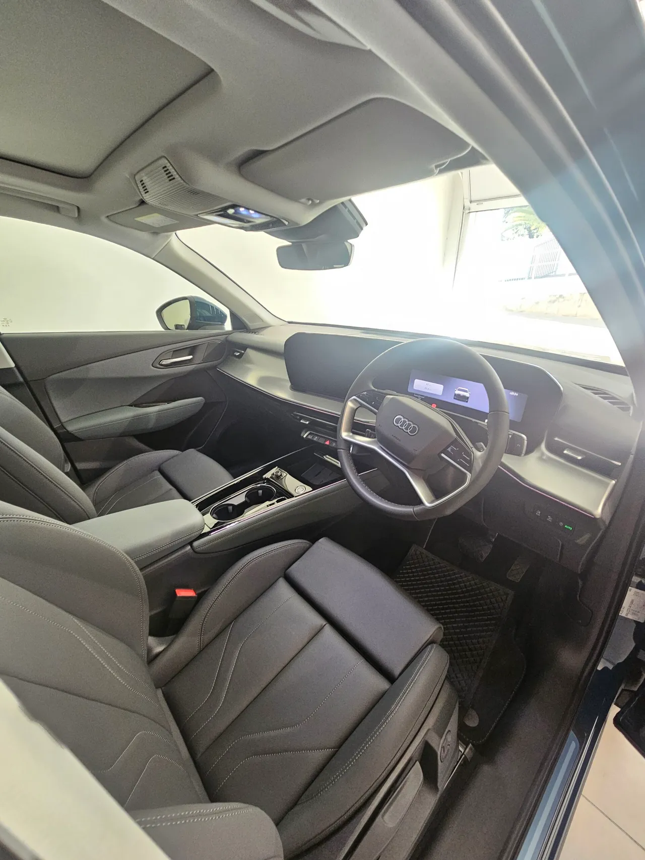 Audi Q3 TFSI 110 kW S tronic Advanced — photo 4