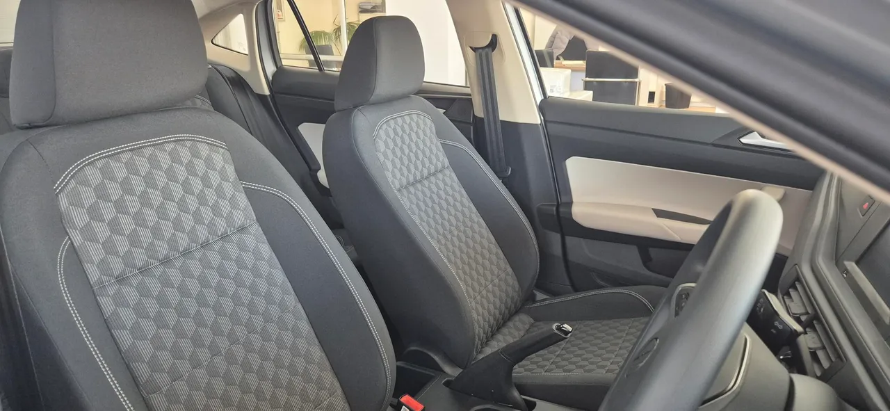 Polo Sedan 1.6 Life — photo 7