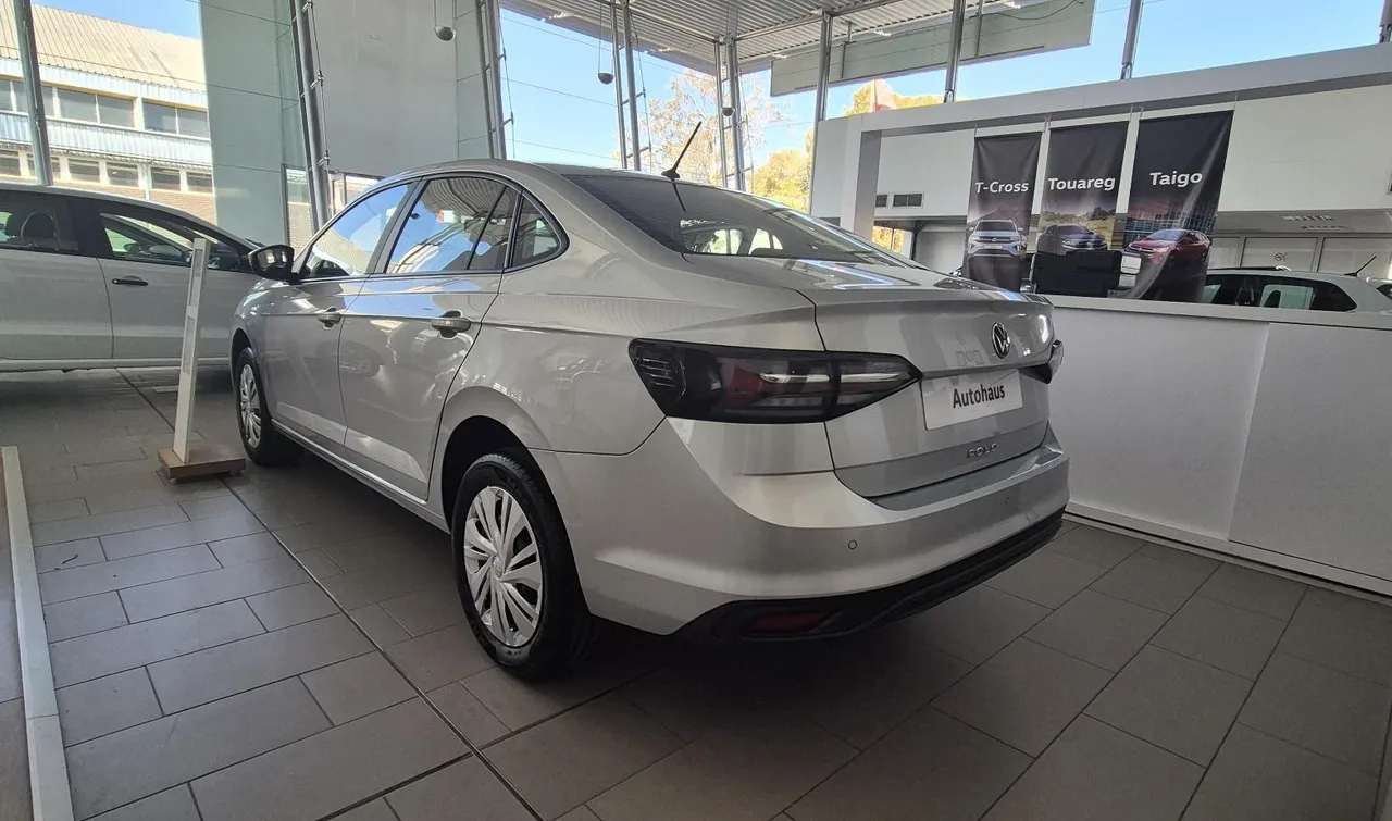 Polo Sedan 1.6 Life — photo 2