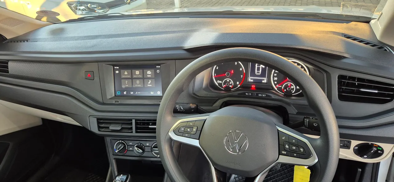 POLO SEDAN 1.6 Tiptronic — photo 8