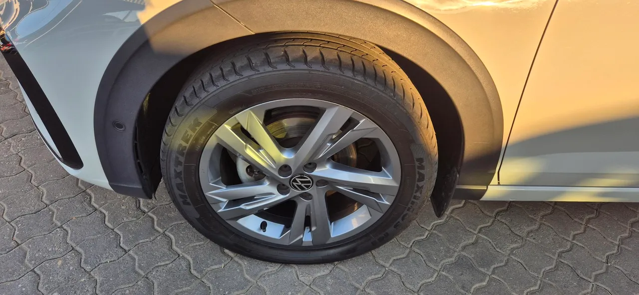 TAIGO 1.0 TSI R-LINE DSG — photo 5