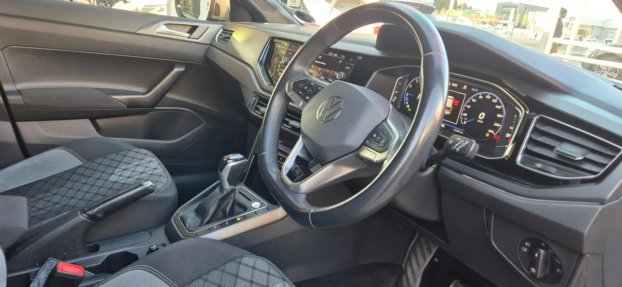 TAIGO 1.0 TSI R-LINE DSG — photo 2