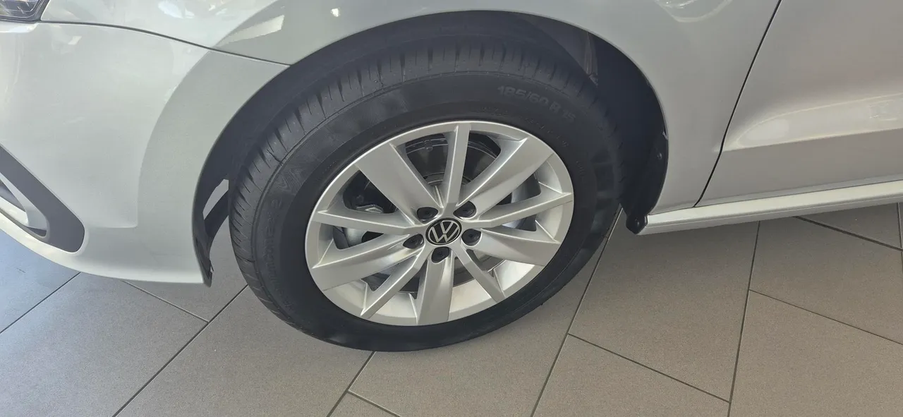 Polo Vivo 1.4 Manual — photo 5