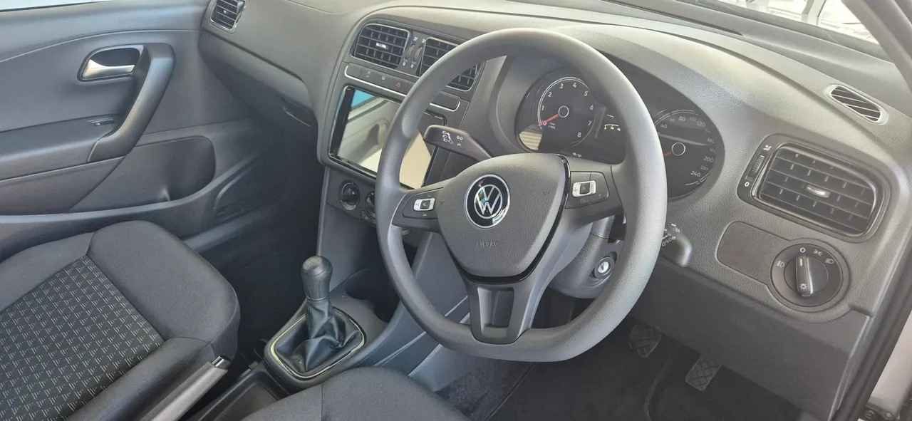 Polo Vivo 1.4 Manual — photo 7