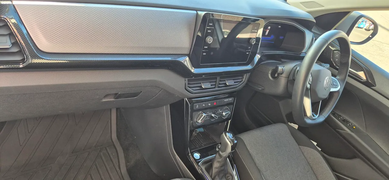 DEMO T-CROSS 1.0 TSI LIFE DSG — photo 2