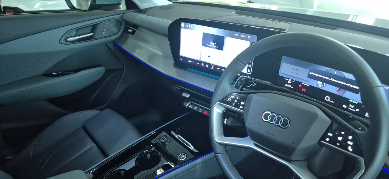 BOOK your test drive! Audi Q3 Sportback — photo 4