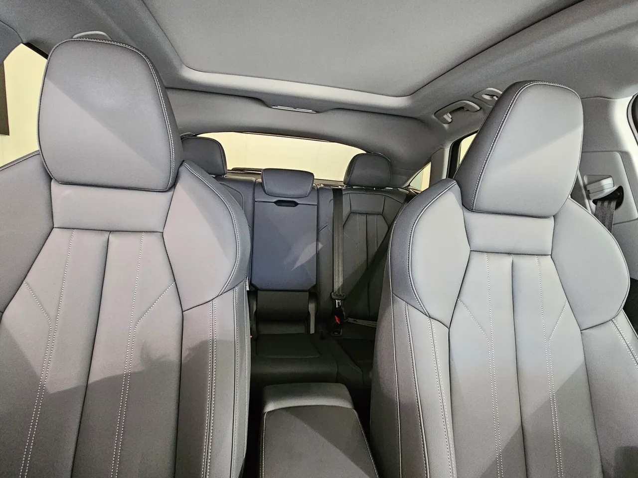 AUDI Q5 SPORTBACK TDI QUATTRO — photo 2
