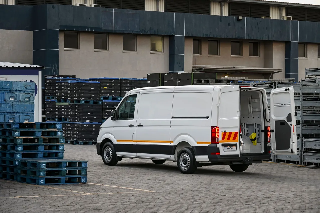 Crafter 35 2.0 TDI 103kW 4Motion Manual — photo 2