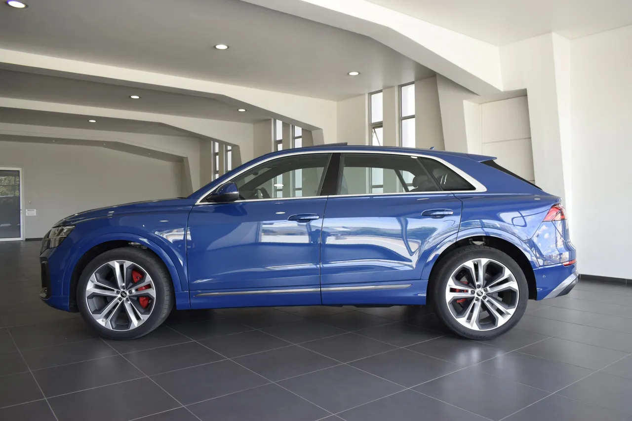 AUDI Q8 55 TFSI 250KW QUATTRO TIPTRONIC PLATINUM ADDITION — photo 6