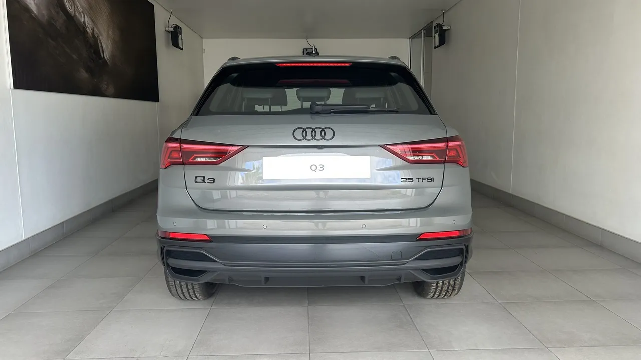 Demo AUDI Q3 35 TFSI Black Edition — photo 6