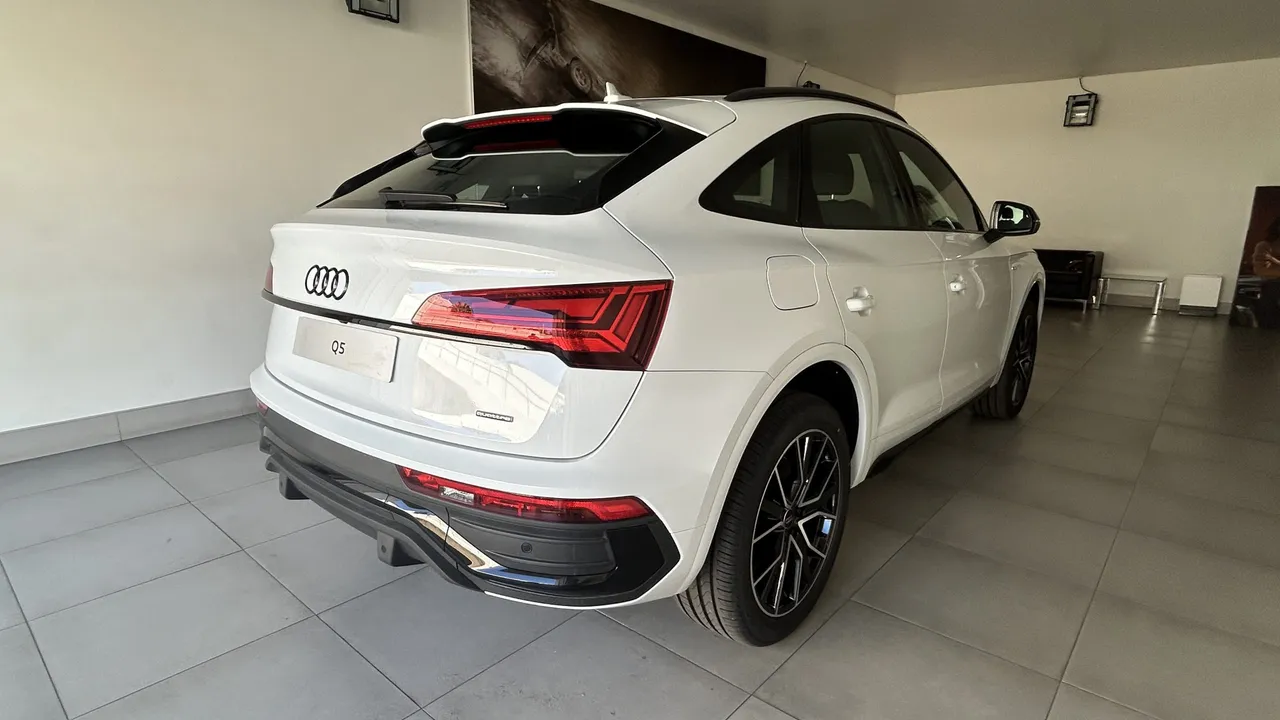 Audi Q5 Sportback TFSI QUATTRO — photo 2