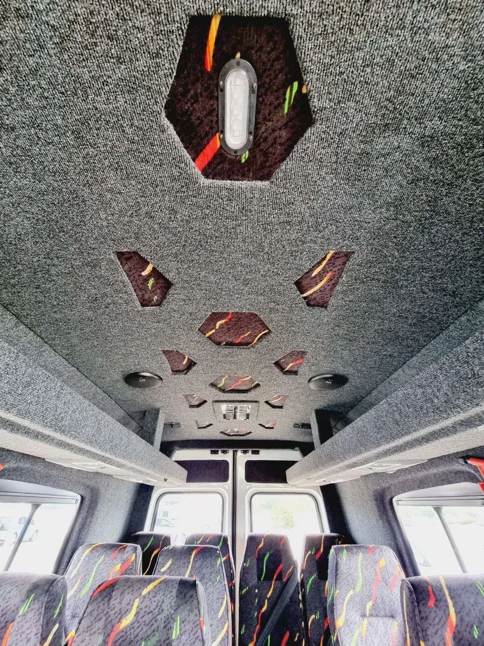 Demo CRAFTER 50 2.0 TDI XLWB — photo 2