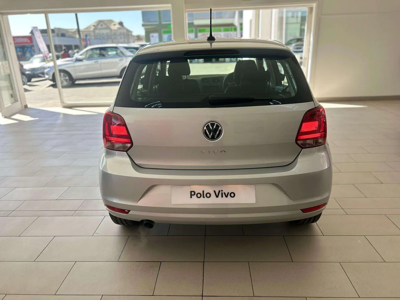 POLO VIVO 1.4 55KW — photo 5