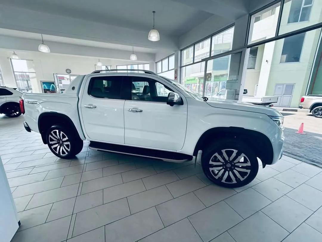 AMAROK DC AVENTURA 3.0 V6 TDI 184KW — photo 2