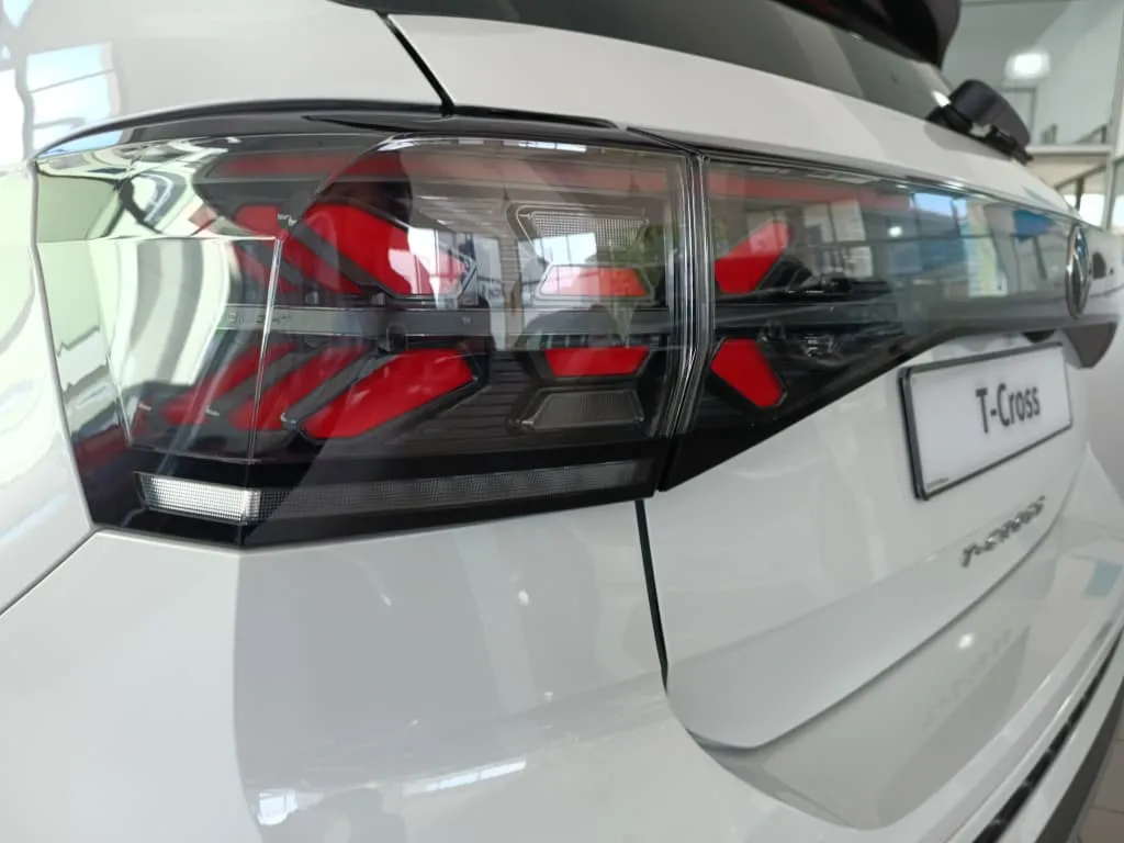 T-CROSS 1.0 TSI 85KW R-LINE DSG — photo 10