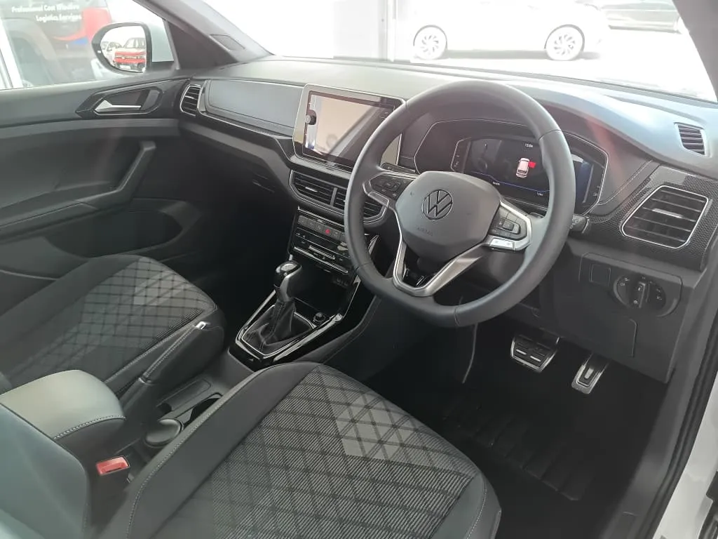 T-CROSS 1.0 TSI 85KW R-LINE DSG — photo 5