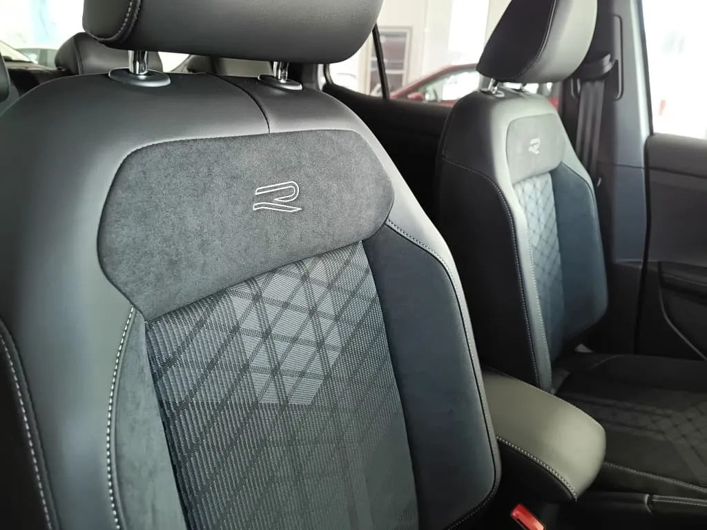 T-CROSS 1.0 TSI 85KW R-LINE DSG — photo 6