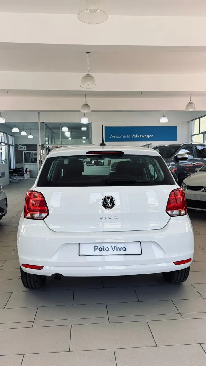 POLO VIVO 1.4 — photo 3