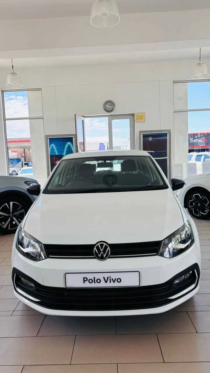 POLO VIVO 1.4 — photo 5