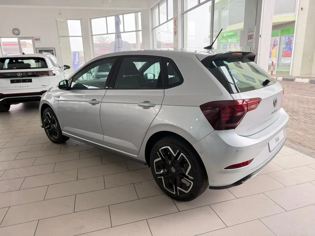 POLO  1.0 TSI R-LINE  DSG 85KW — photo 4