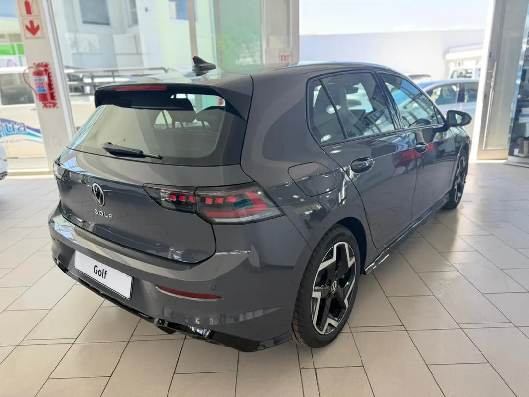 GOLF R-LINE TSI 110KW TIPTRONIC — photo 5