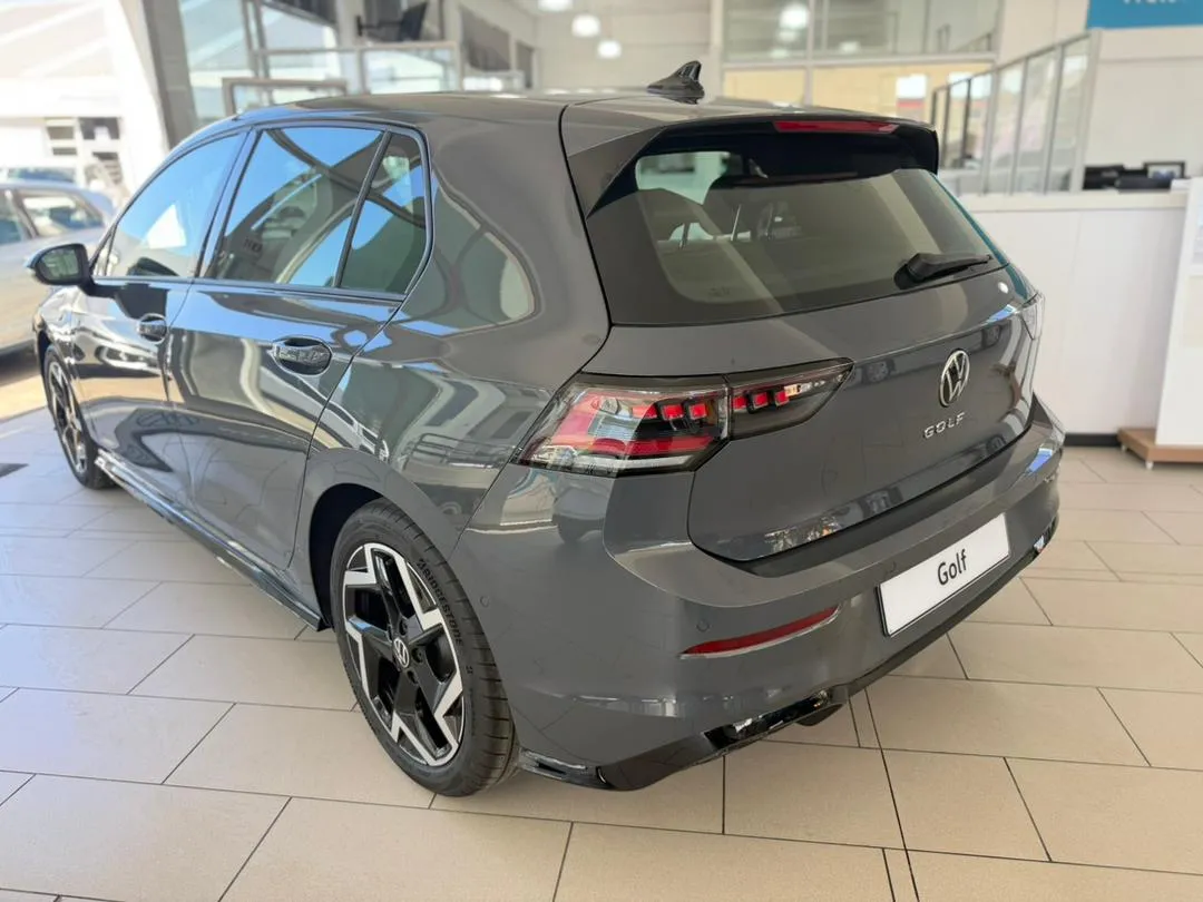 GOLF R-LINE TSI 110KW TIPTRONIC — photo 3